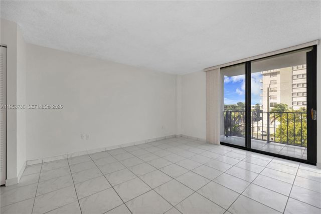 16751 NE 9th Ave 410, North Miami Beach, FL 33162