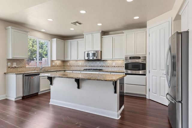 1175 Miel St, Manteca, CA 95337