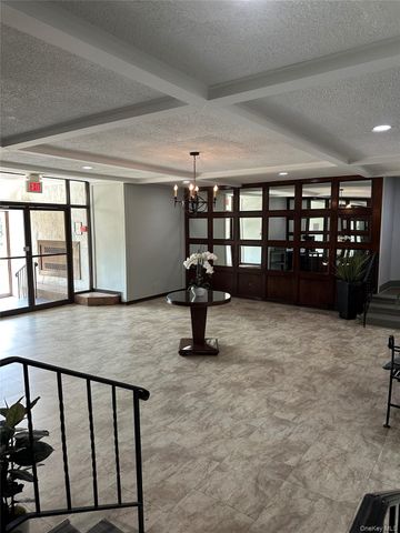 325 King Street 2G, Port Chester, NY 10573