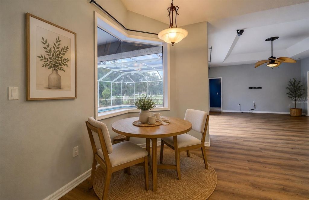 Image 13 of property listing at 143 MILL RUN E, Bradenton, FL 34212