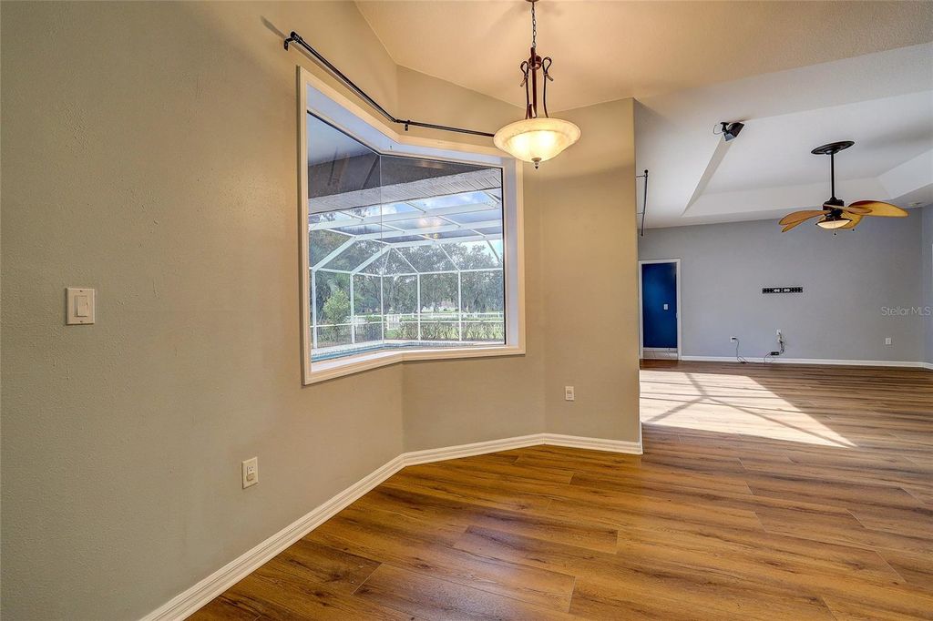 Image 14 of property listing at 143 MILL RUN E, Bradenton, FL 34212