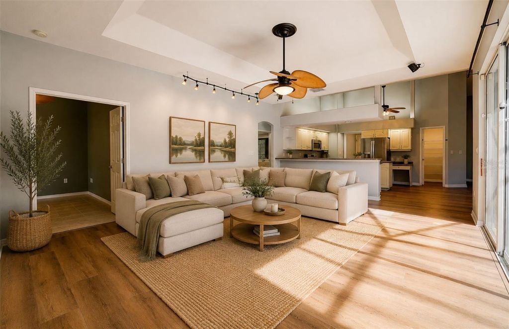 Image 18 of property listing at 143 MILL RUN E, Bradenton, FL 34212