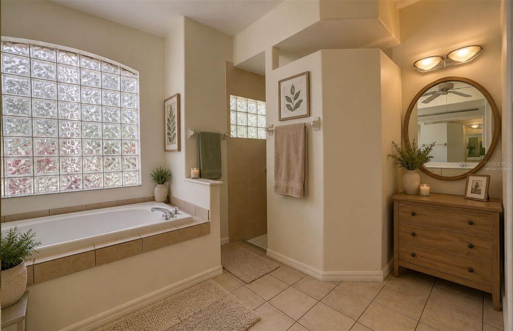 Image 26 of property listing at 143 MILL RUN E, Bradenton, FL 34212