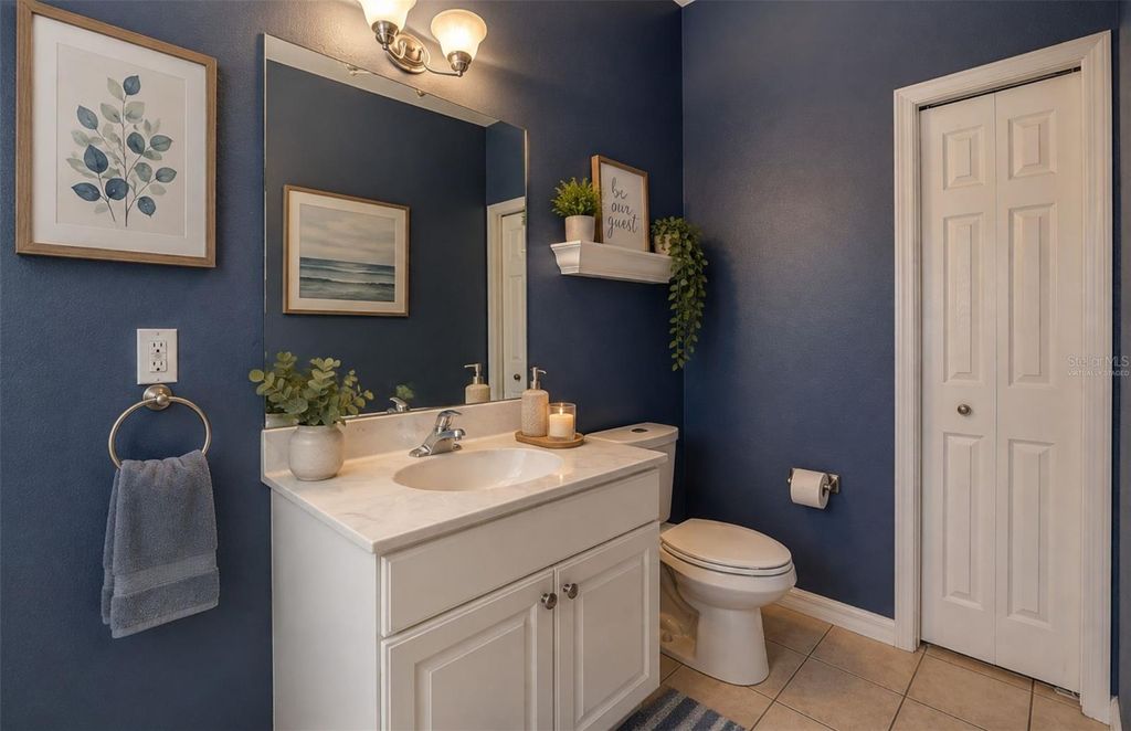 Image 39 of property listing at 143 MILL RUN E, Bradenton, FL 34212