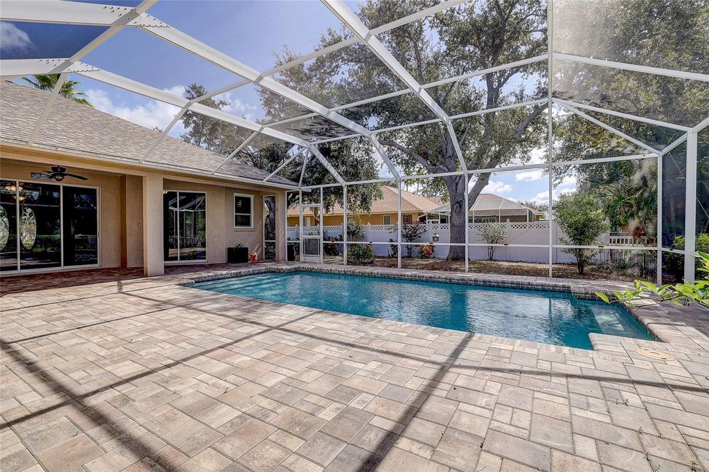 Image 44 of property listing at 143 MILL RUN E, Bradenton, FL 34212