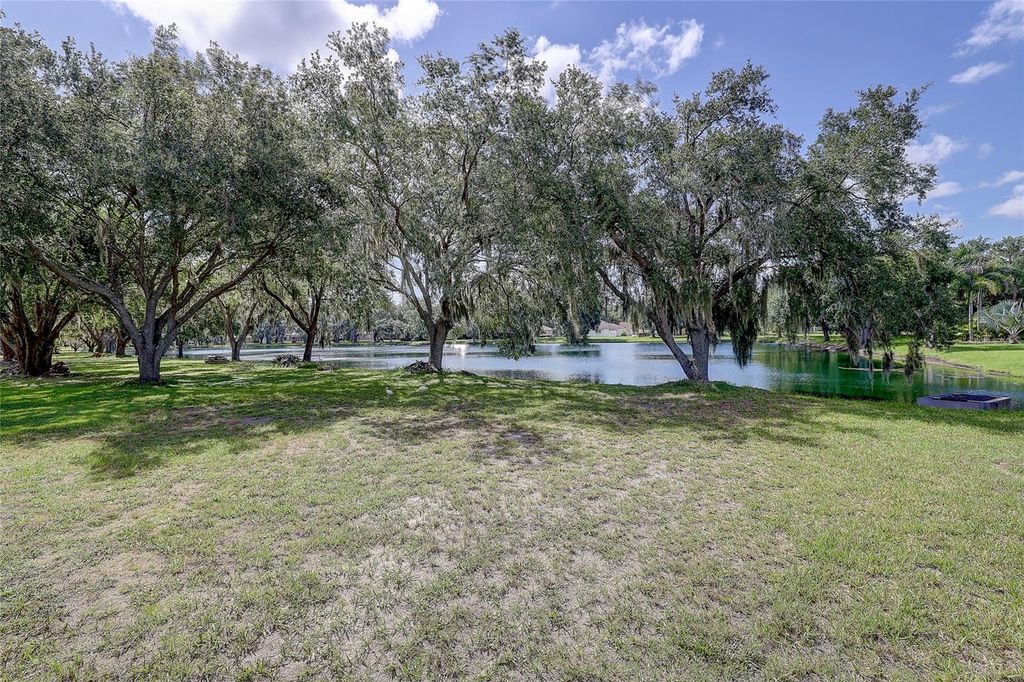 Image 56 of property listing at 143 MILL RUN E, Bradenton, FL 34212