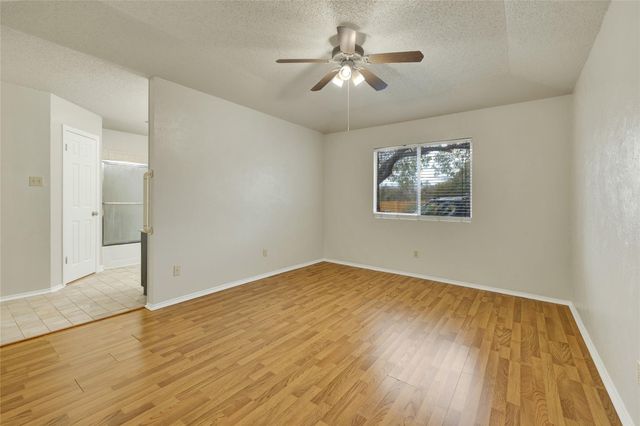 1935 Lisa LN, San Marcos, TX 78666
