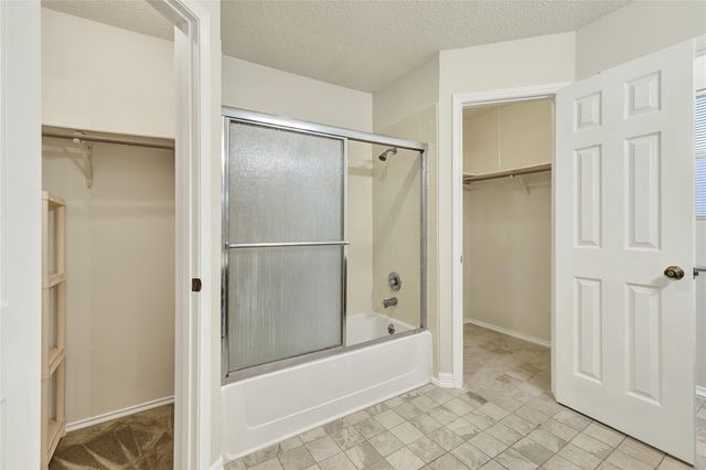 1935 Lisa LN, San Marcos, TX 78666