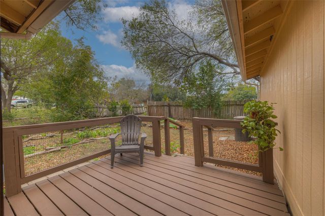 1935 Lisa LN, San Marcos, TX 78666