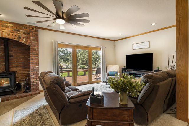 23308 Chisholm Trail, Bend, OR 97702