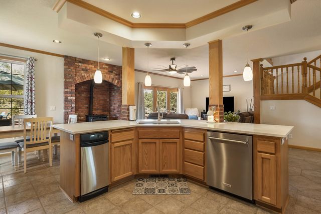 23308 Chisholm Trail, Bend, OR 97702