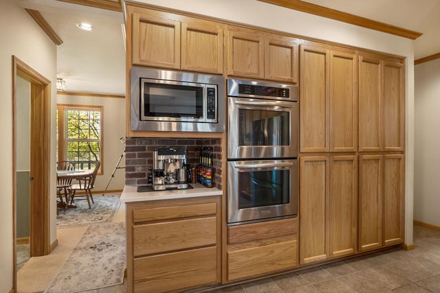 23308 Chisholm Trail, Bend, OR 97702