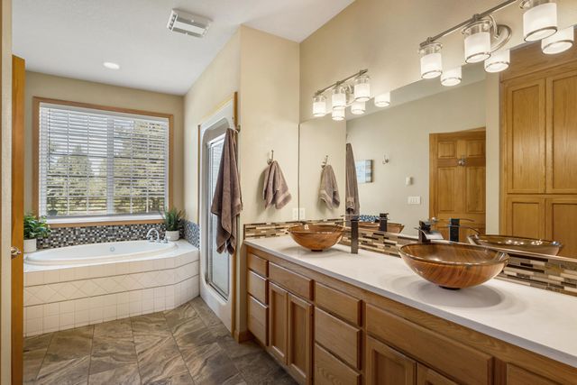 23308 Chisholm Trail, Bend, OR 97702