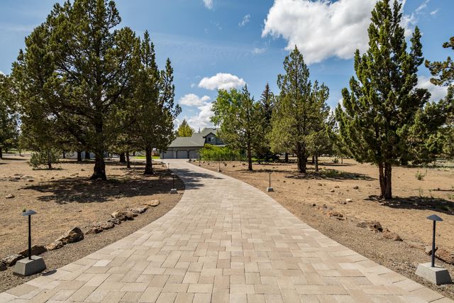 23308 Chisholm Trail, Bend, OR 97702