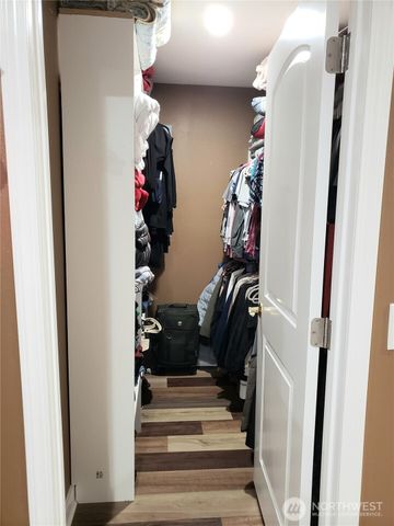 19522 5th Street Ct E #9, Lake Tapps, WA 98391