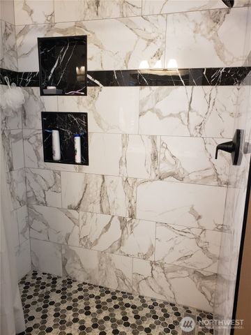 19522 5th Street Ct E #9, Lake Tapps, WA 98391