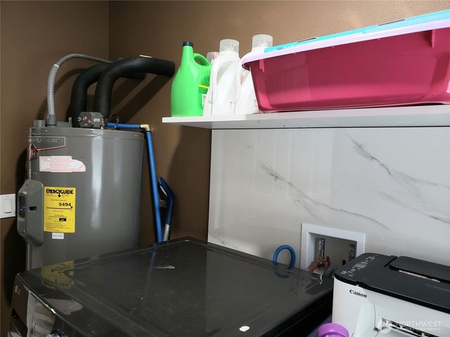 19522 5th Street Ct E #9, Lake Tapps, WA 98391