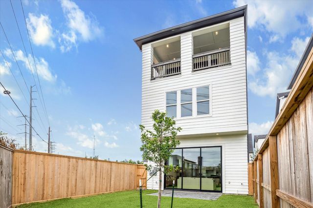 1008 Golden Nectar, Houston, TX 77008