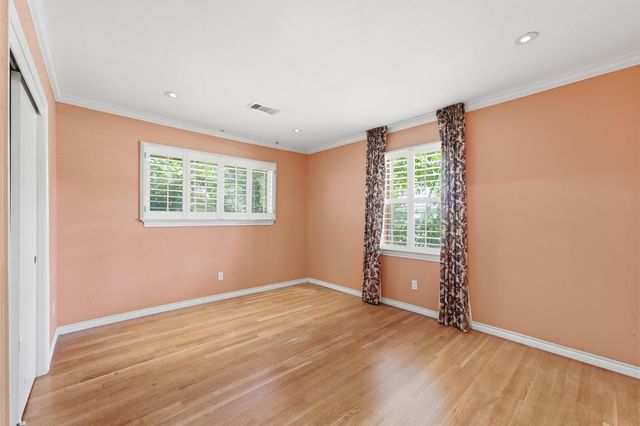 1519 Droxford Drive, Houston, TX 77008