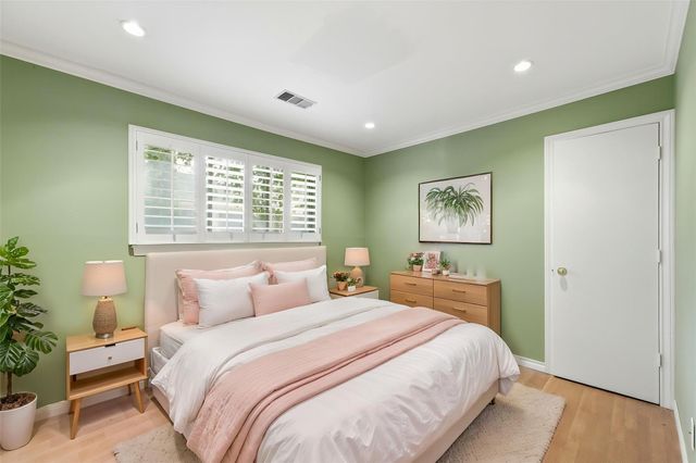 1519 Droxford Drive, Houston, TX 77008
