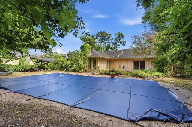 1519 Droxford Drive, Houston, TX 77008