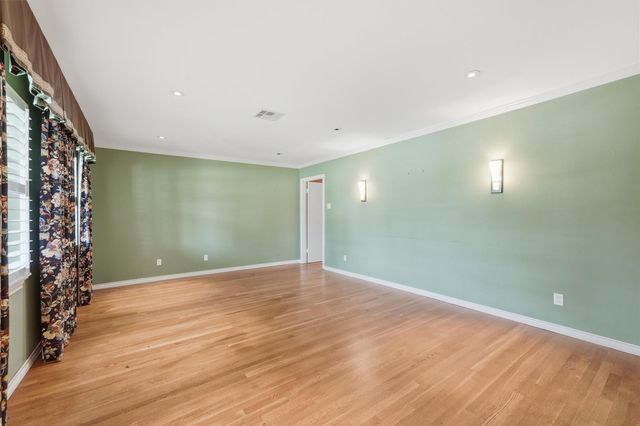 1519 Droxford Drive, Houston, TX 77008