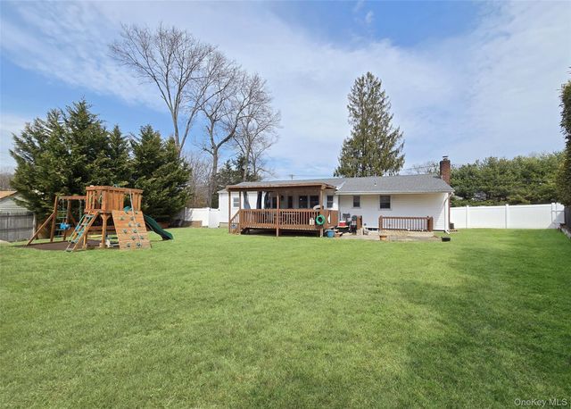 310 Browns Road, Nesconset, NY 11767