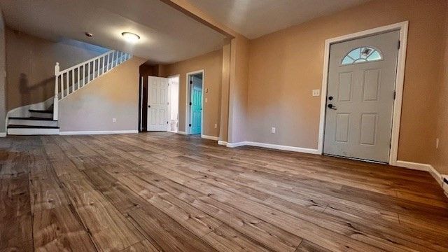 81 Mccarthy Ave, Chicopee, MA 01020