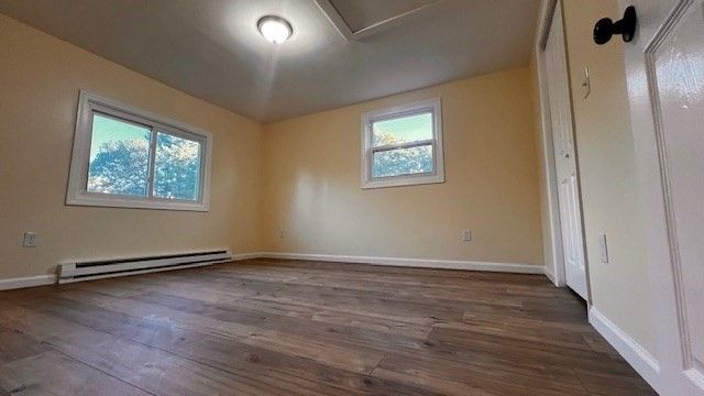 81 Mccarthy Ave, Chicopee, MA 01020