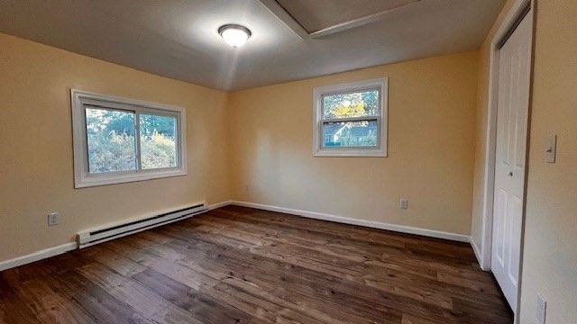 81 Mccarthy Ave, Chicopee, MA 01020