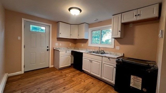 81 Mccarthy Ave, Chicopee, MA 01020