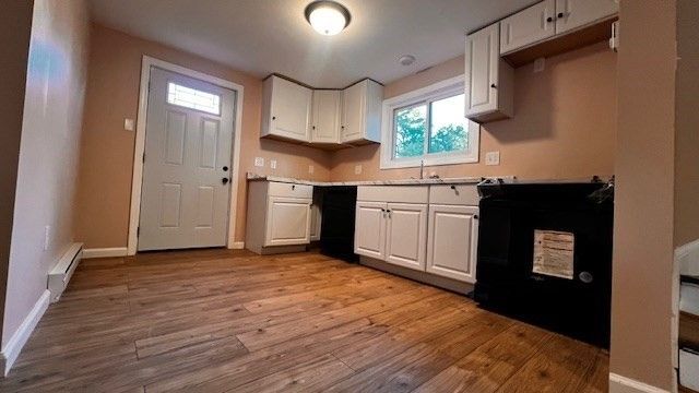 81 Mccarthy Ave, Chicopee, MA 01020