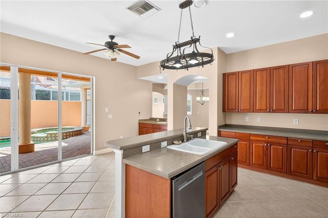 13962 Avon Park CIR, Fort Myers, FL 33912