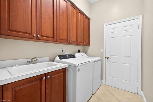 13962 Avon Park CIR, Fort Myers, FL 33912