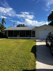 312 SW Butler Avenue, Port St Lucie, FL 34983