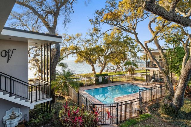 1101 VICTORIA DRIVE 7, Dunedin, FL 34698