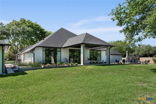 10804 Bridgeport Drive, Temple, TX 76502