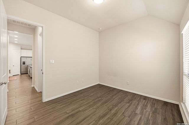 2049 SAXONHILL DR, San Antonio, TX 78253