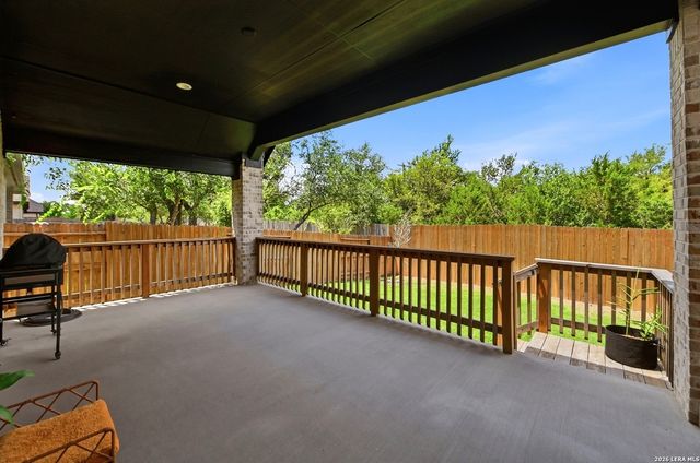 2049 SAXONHILL DR, San Antonio, TX 78253