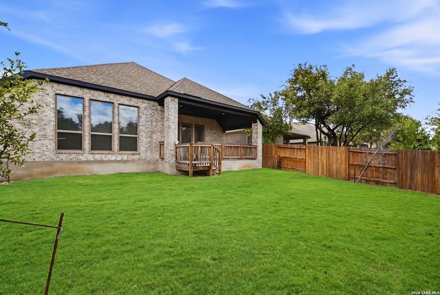 2049 SAXONHILL DR, San Antonio, TX 78253