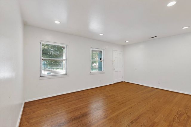 2912 Shadow Wood Drive, Dallas, TX 75224