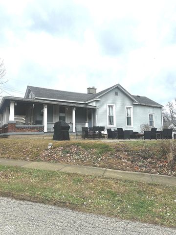313 N College Avenue, Greencastle, IN 46135