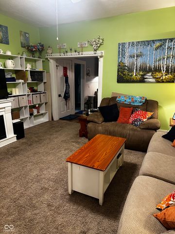 313 N College Avenue, Greencastle, IN 46135