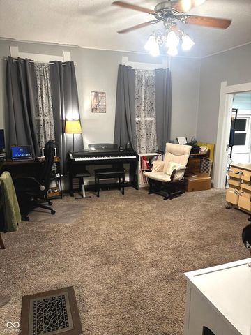 313 N College Avenue, Greencastle, IN 46135