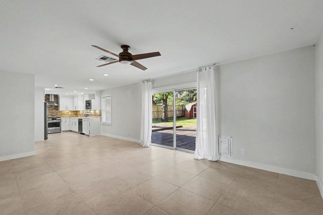 10306 Oakpoint Drive, Houston, TX 77043