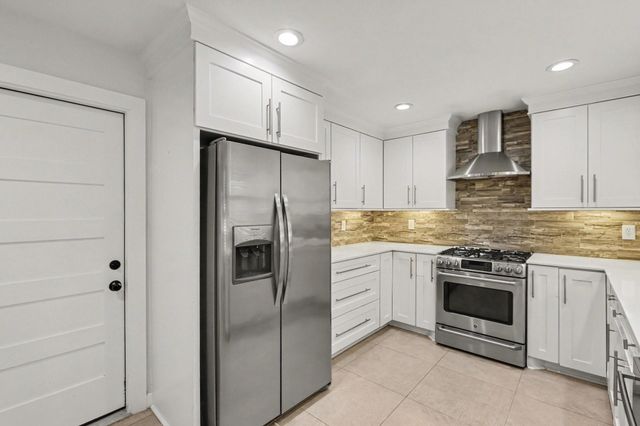 10306 Oakpoint Drive, Houston, TX 77043