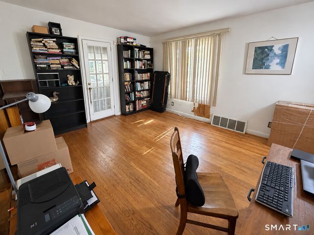 106 Greenhill Terrace, New Haven, CT 06515