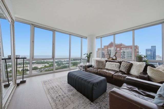 1629 S Prairie Avenue 2005, Chicago, IL 60616