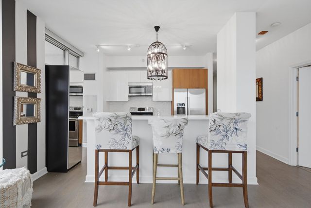 1629 S Prairie Avenue 2005, Chicago, IL 60616