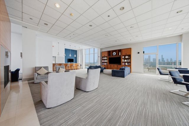 1629 S Prairie Avenue 2005, Chicago, IL 60616